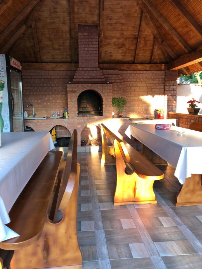 Casa Larisa Hotel Chiscau Eksteriør billede